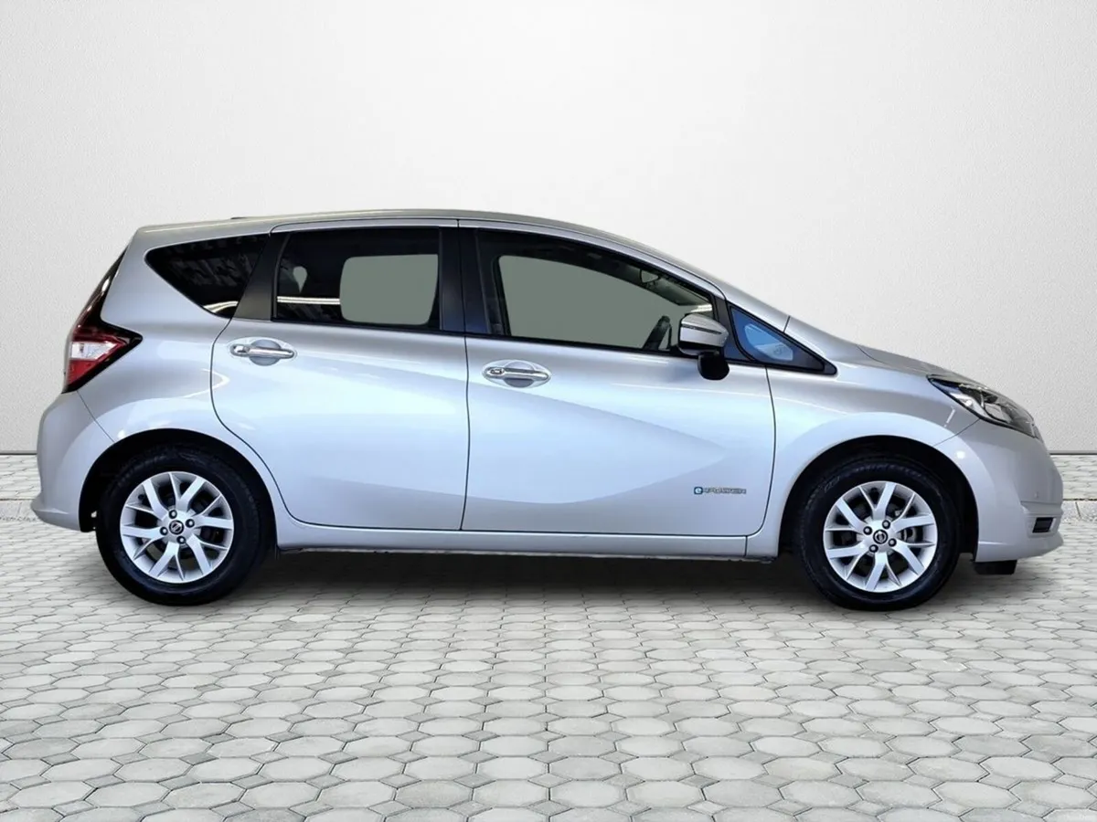 Nissan Note e-power medalist black arrow - Image 3