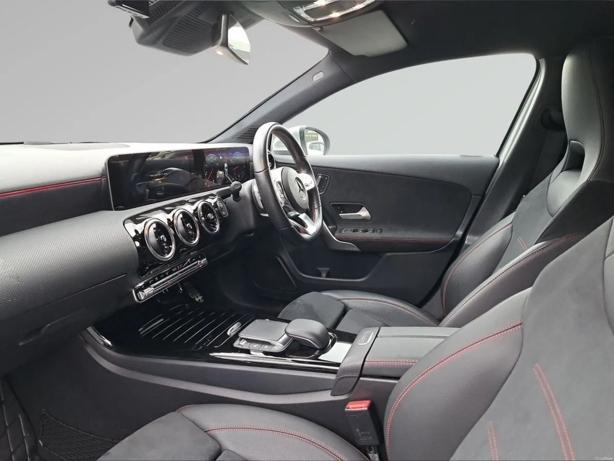 Mercedes-Benz A-Class A180 STYLE AMG-LINE - Image 4