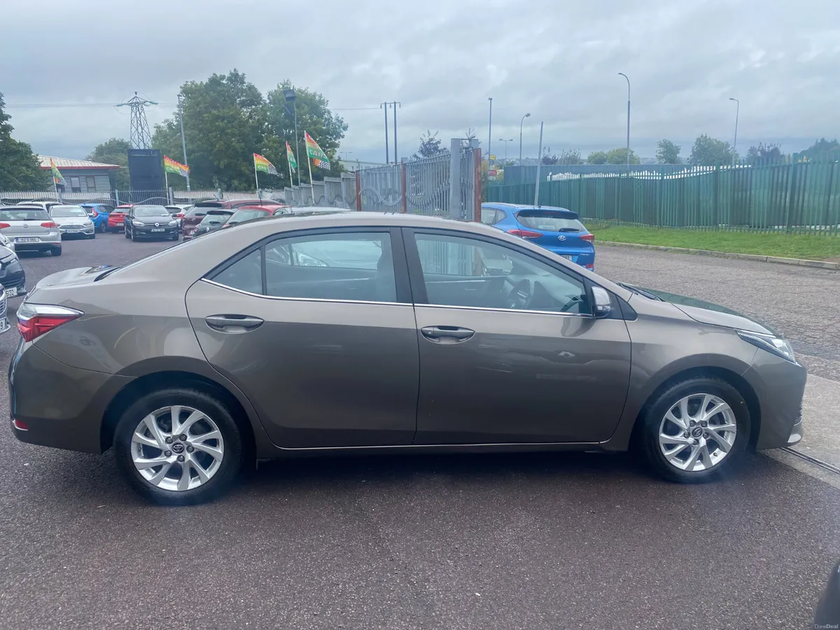 Toyota Corolla 2018 CAR OF THE WEEK - Image 3