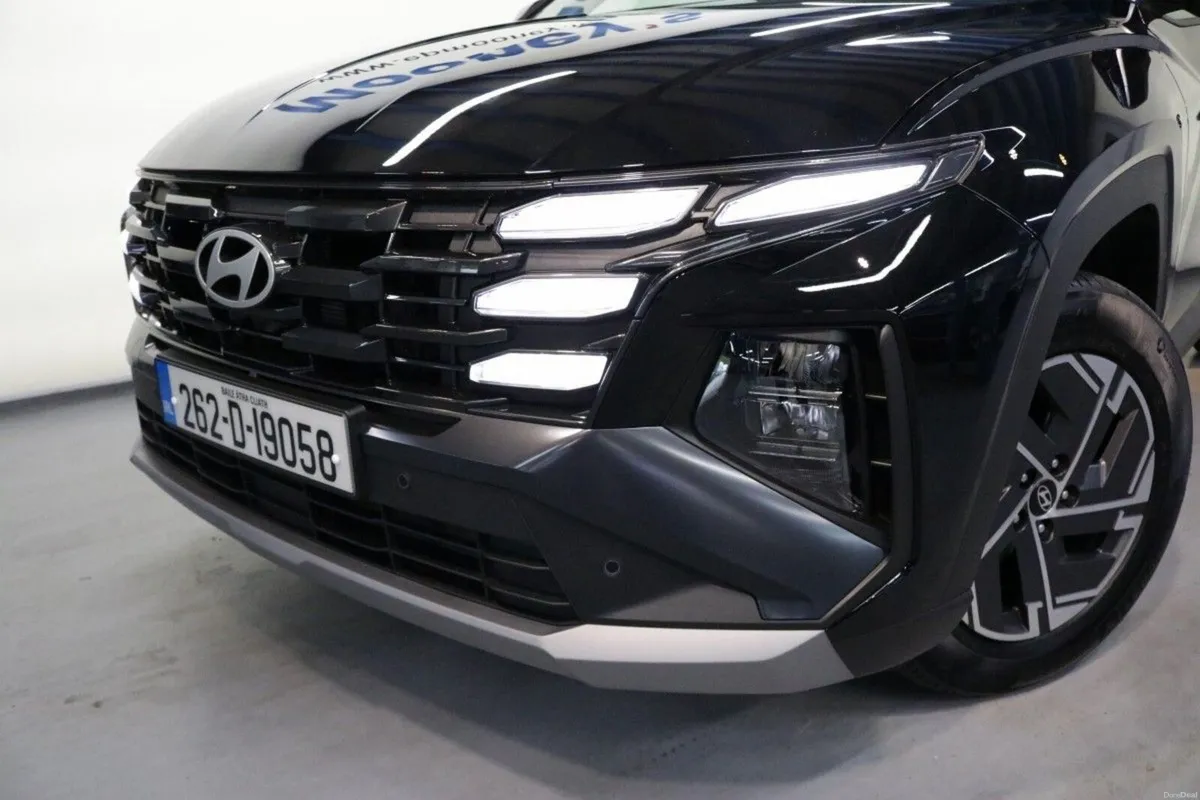 Hyundai Tucson Hybrid Executive Pre Reg 1.6l Petro - Image 3