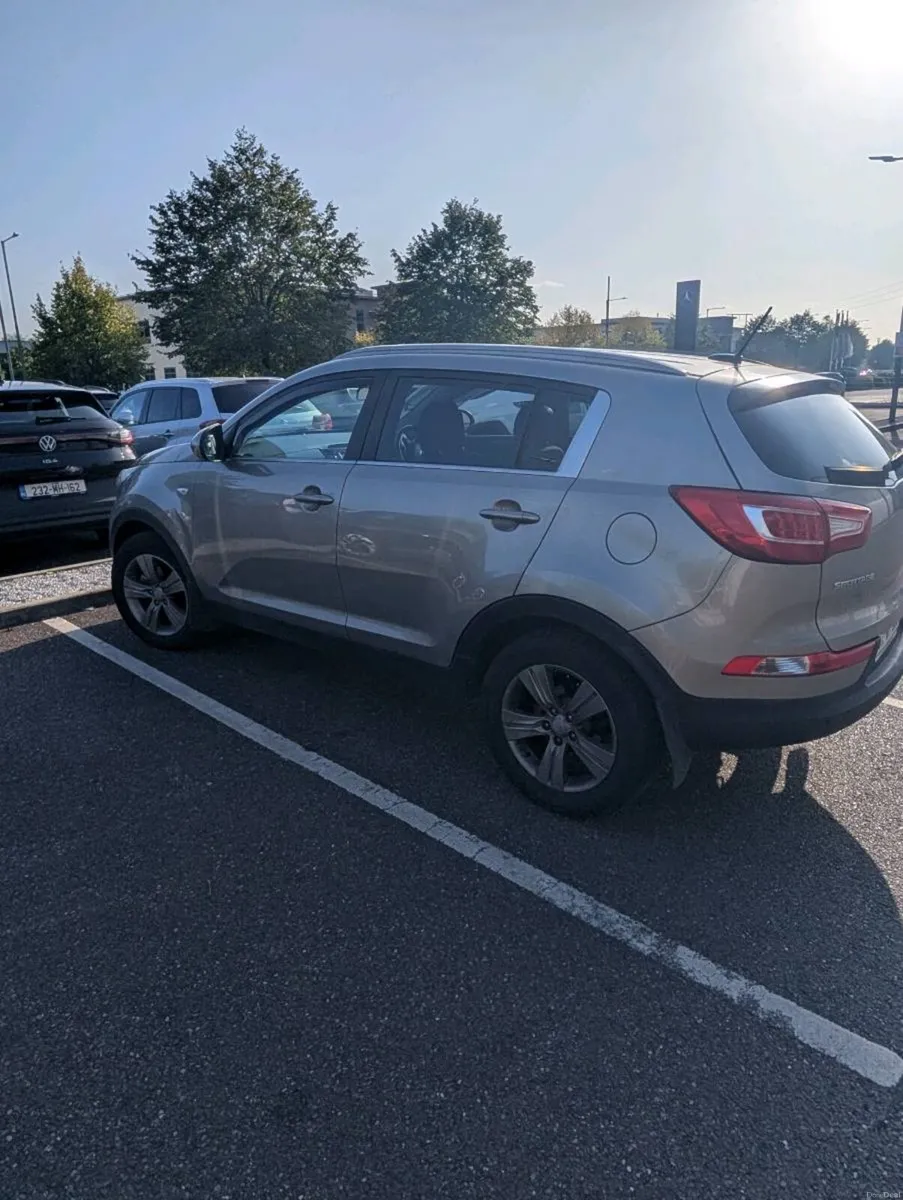 KIA SPORTAGE - Image 1