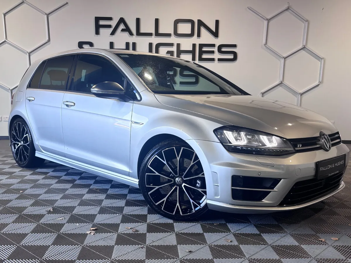 VOLKSWAGEN GOLF 2.0 TSI R 300PS / 4 MOTION /MANUAL - Image 1