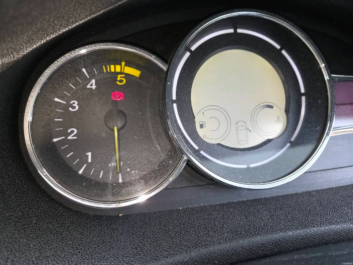 Car - Image 4