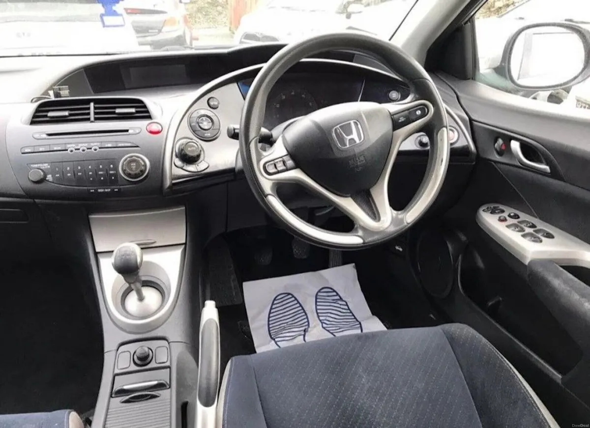 Honda Civic 2009 - Image 5