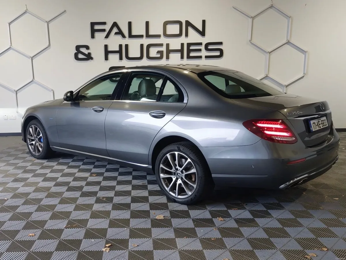 MERCEDES BENZ E CLASS 350e SE 4DR AUTO HYBRID - Image 3
