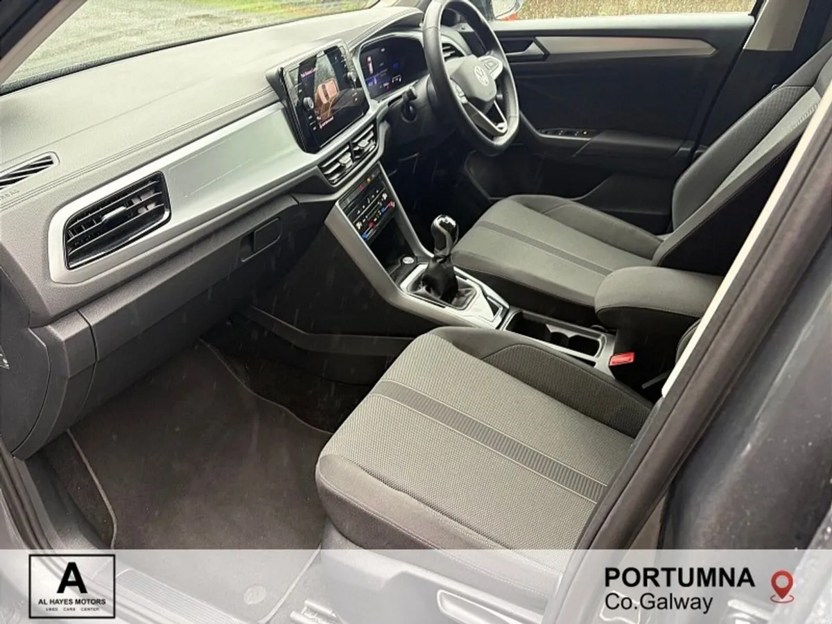 Volkswagen T-Roc EDITION 75 2.0TDI M6F 116HP - Image 4