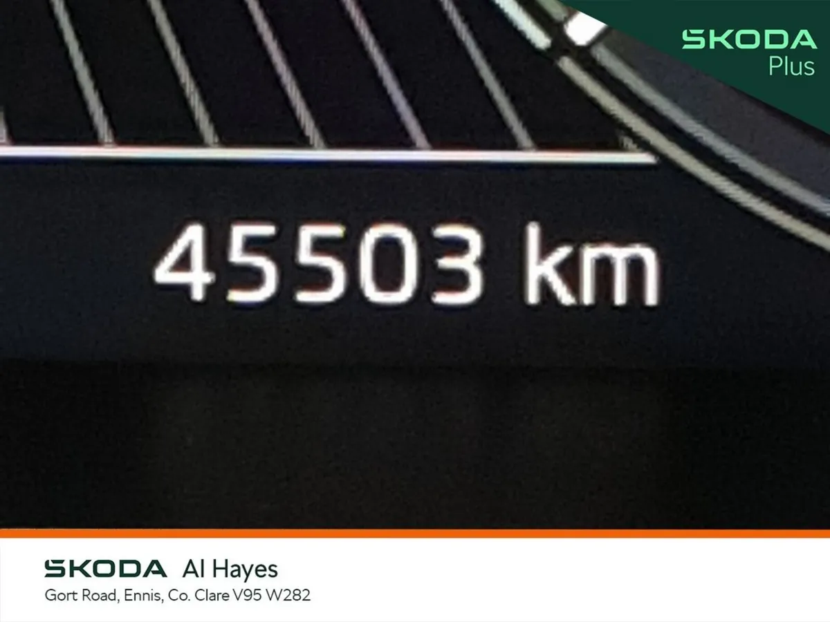 Skoda Karoq **AUTOMATIC**STYLE 2.0 TDI 115BHP** - Image 4