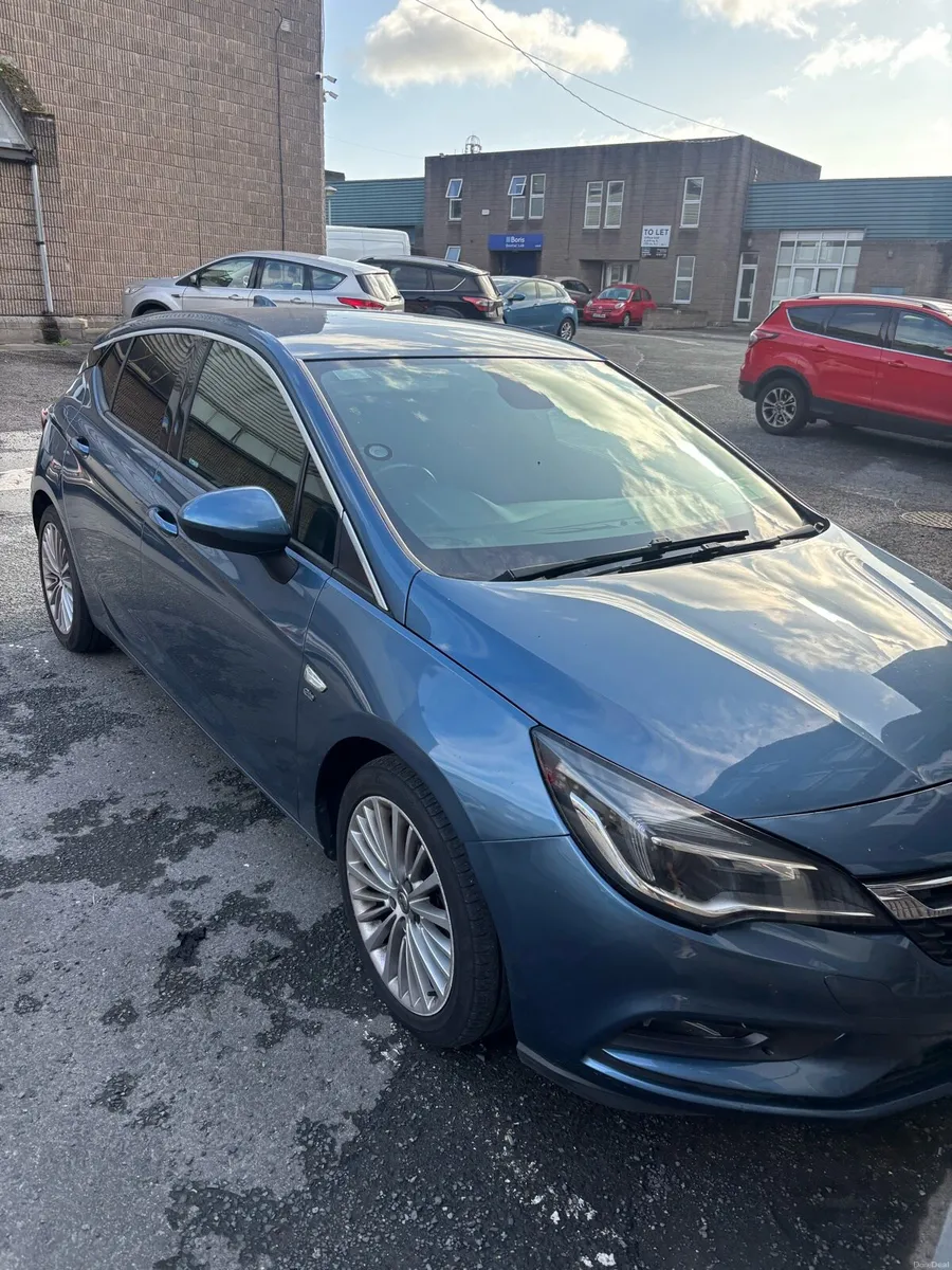 2017 Vauxhall Astra 1.6CDTi Diesel - Manual - Image 4