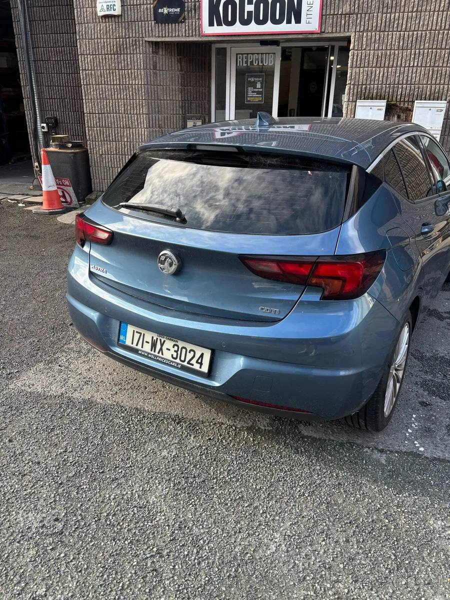 2017 Vauxhall Astra 1.6CDTi Diesel - Manual - Image 5