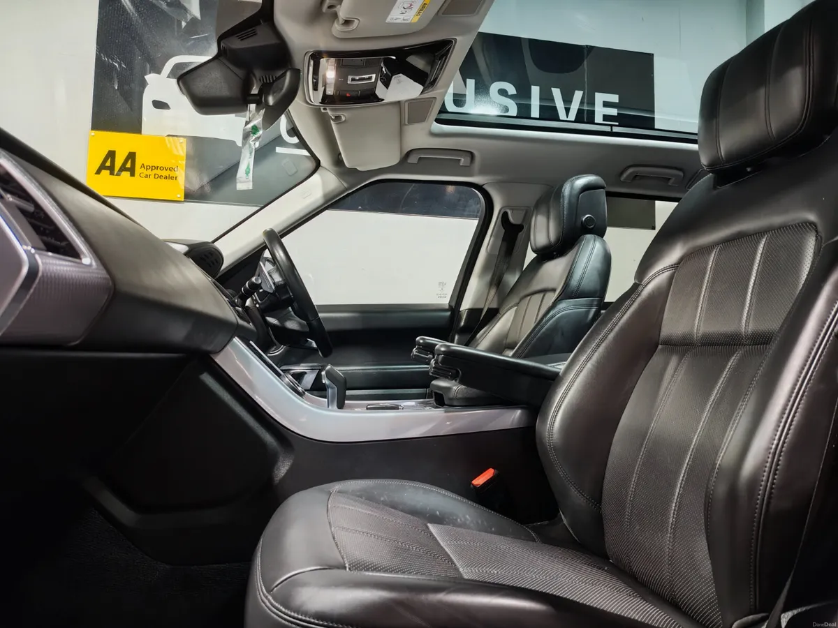 Land Rover Range Rover Sport 2019  FULL MIDNIGHT - Image 2