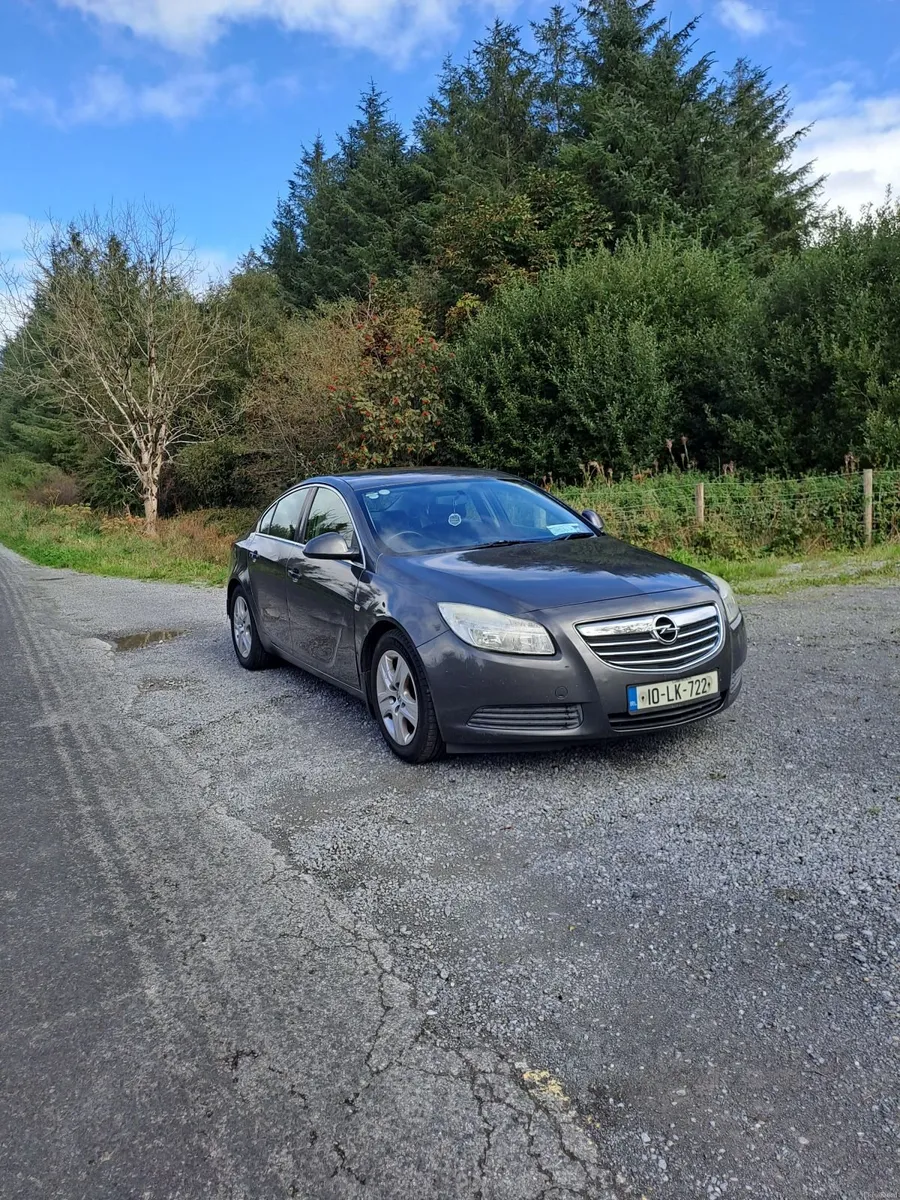 2010 Opel Insignia 2L Long NCT and Tax - Image 1