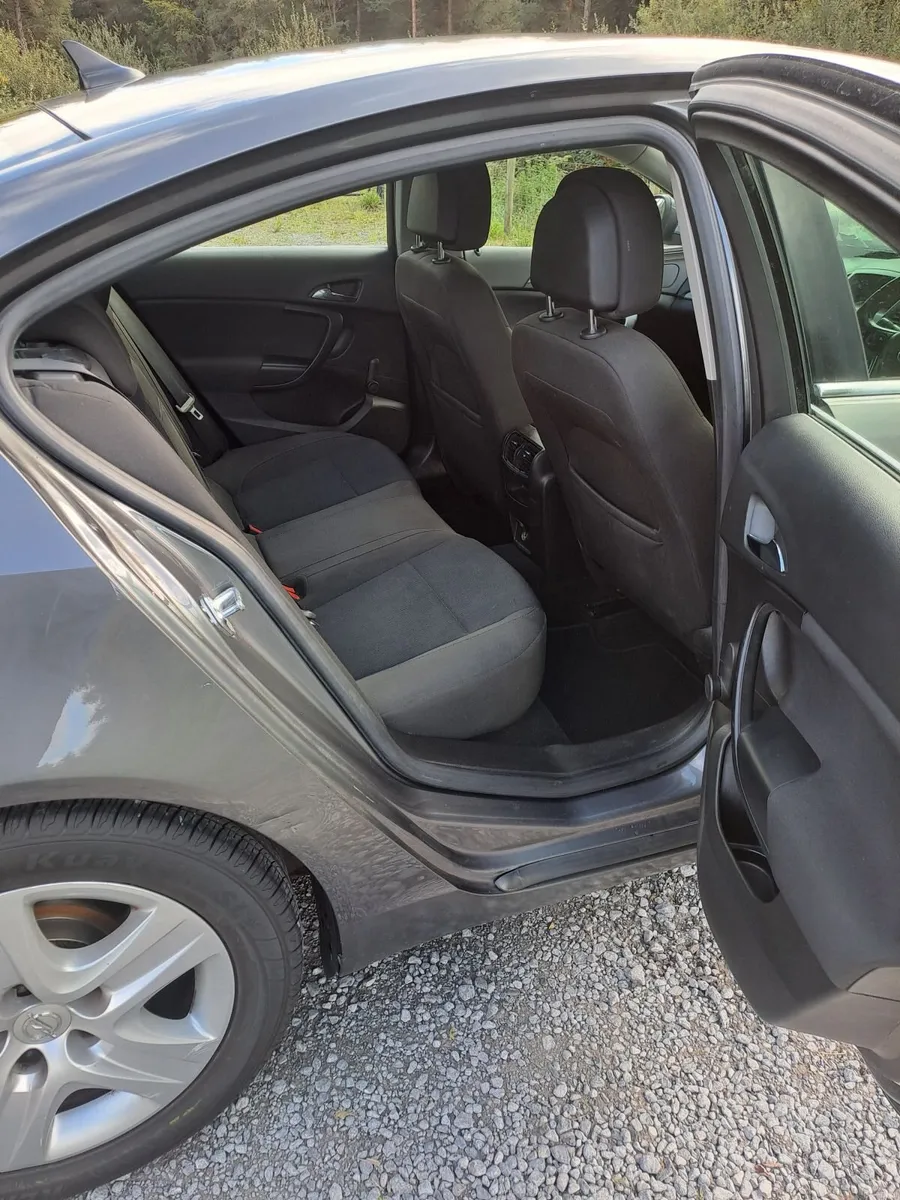 2010 Opel Insignia 2L Long NCT and Tax - Image 6