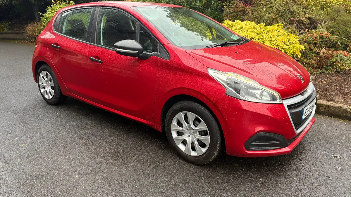 Peugeot 208 2016 - Image 1