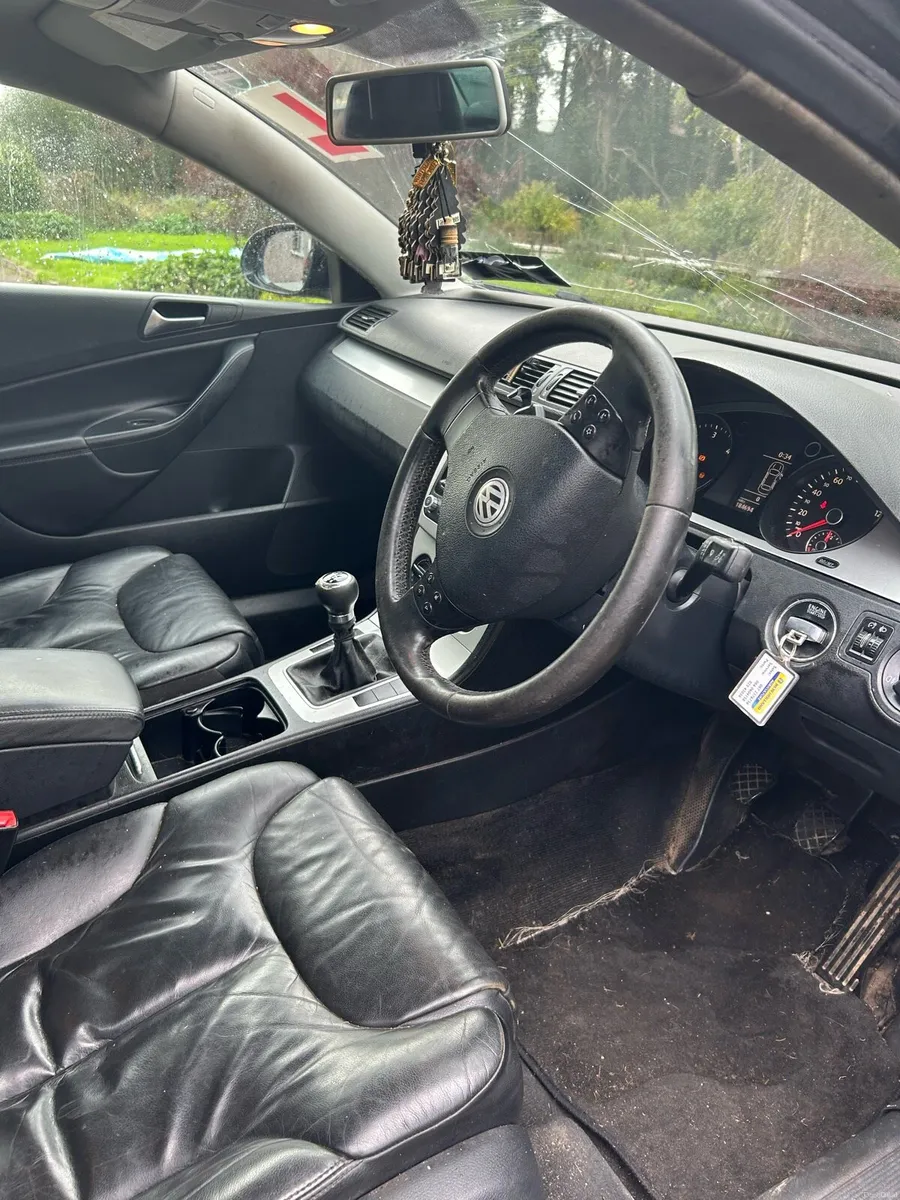 Volkswagen Passat 2.0 TDI - Image 5