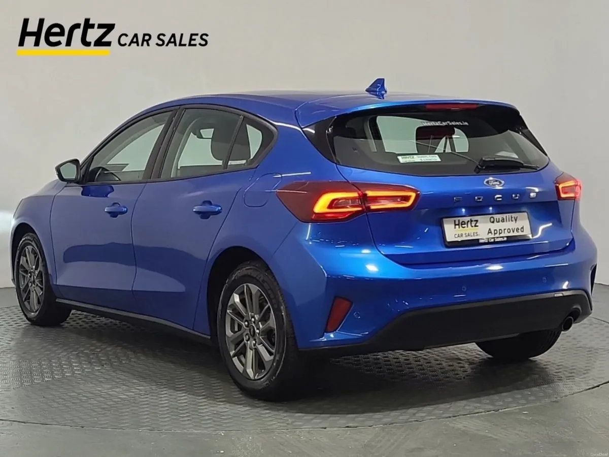 Ford Focus TITANIUM Petrol Manual - Image 3