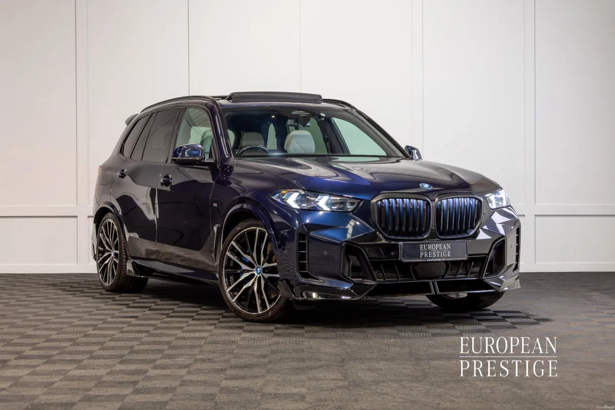 2025 BMW X5 X-Drive 50e M-Sport *Pan Roof - Image 1