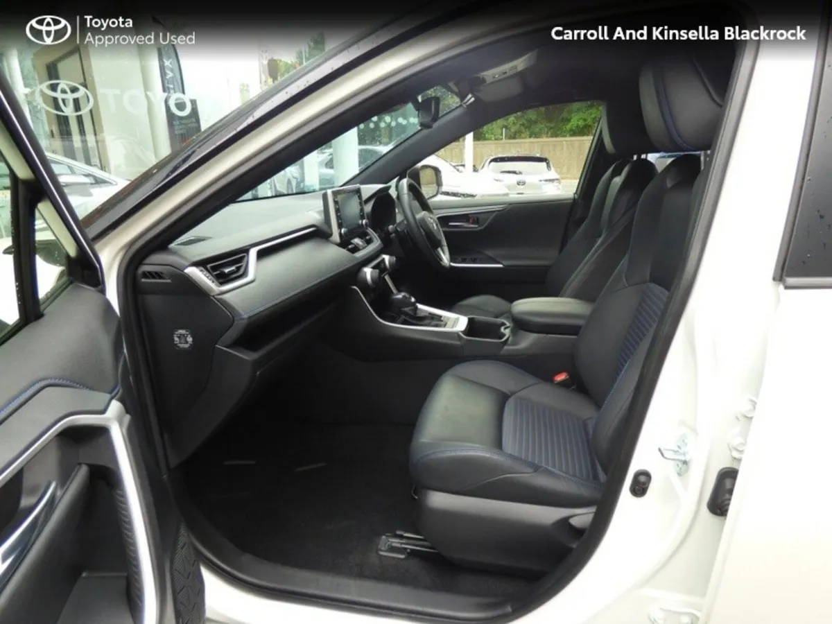 Toyota RAV4 Hybrid Sport - Image 6