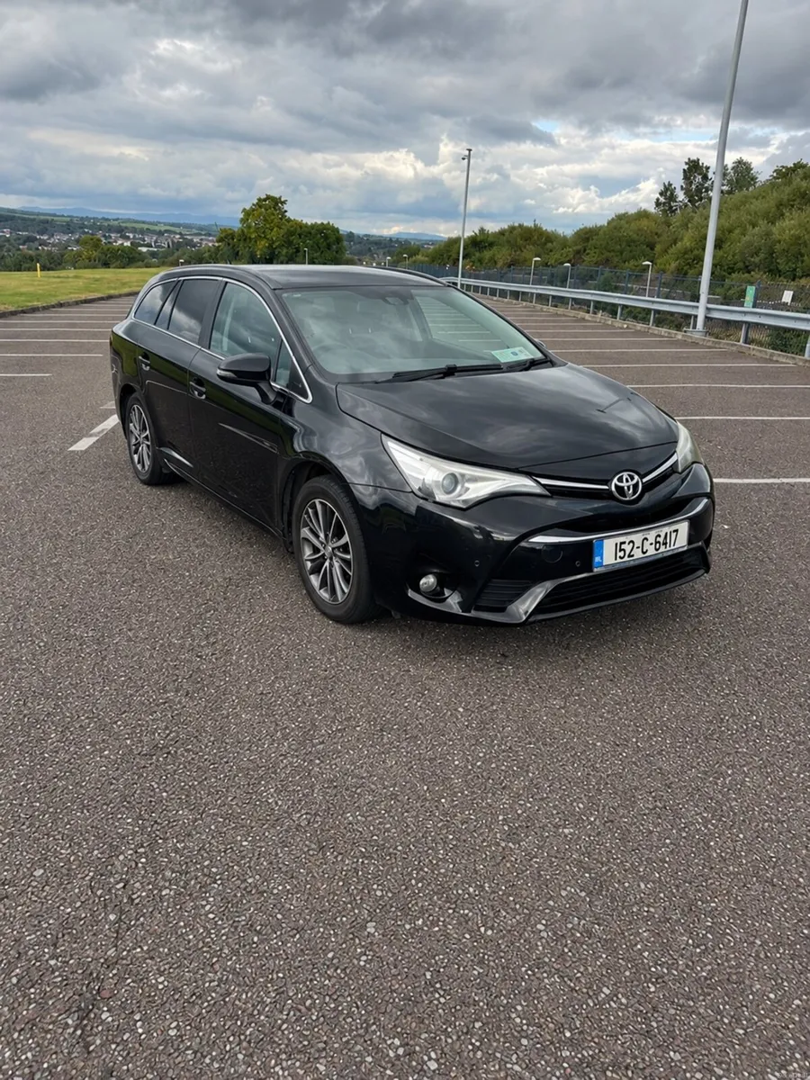 Toyota Avensis Touring - Image 1
