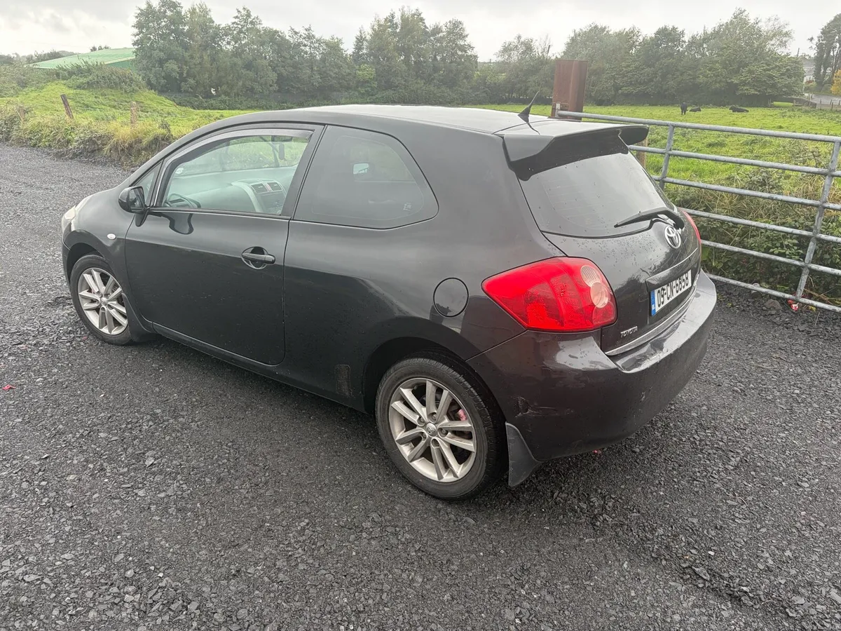 2009 Toyota Auris 1.4 D4D , 3 door , TR. - Image 2