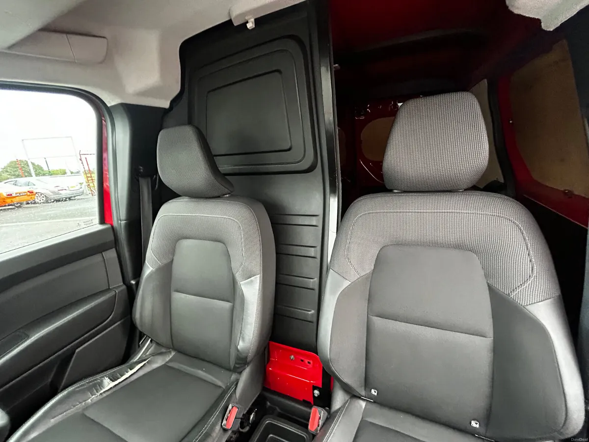 Renault Kangoo 2023 - Image 2
