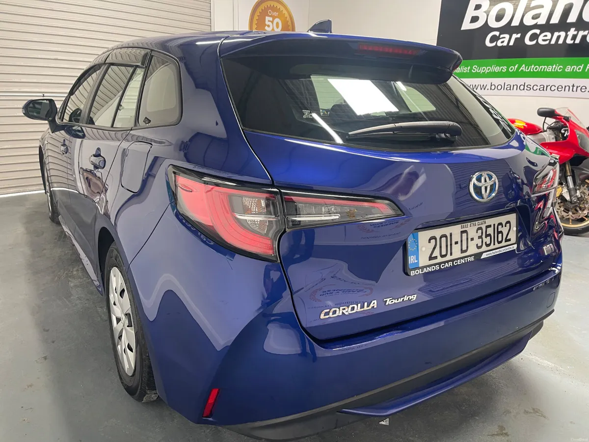 2020 Toyota Corolla Touring 1.8 Hybrid Automatic - Image 5