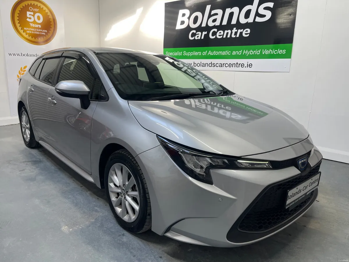 2022 Toyota Corolla Touring Hybrid 1.8 Automatic - Image 2