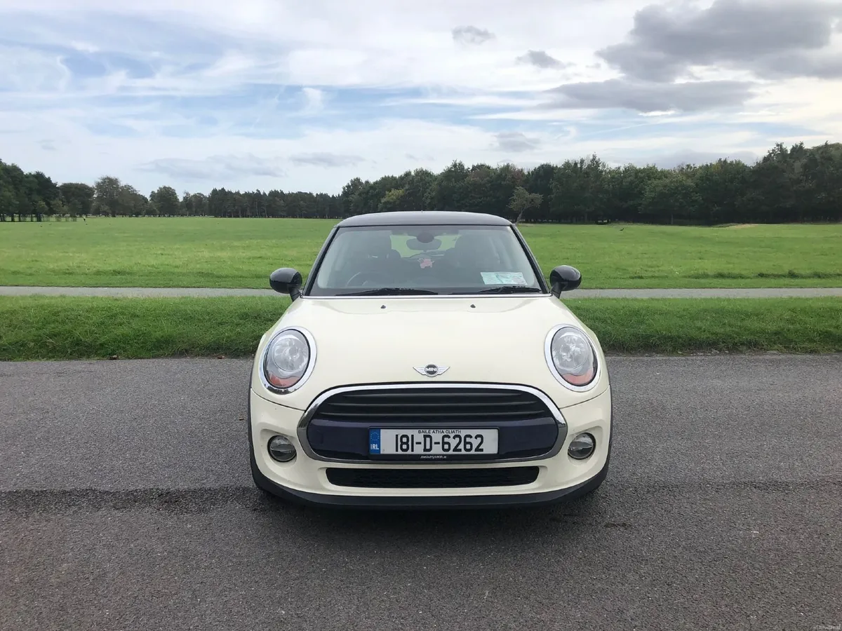 Mini Cooper 2018 - Image 2