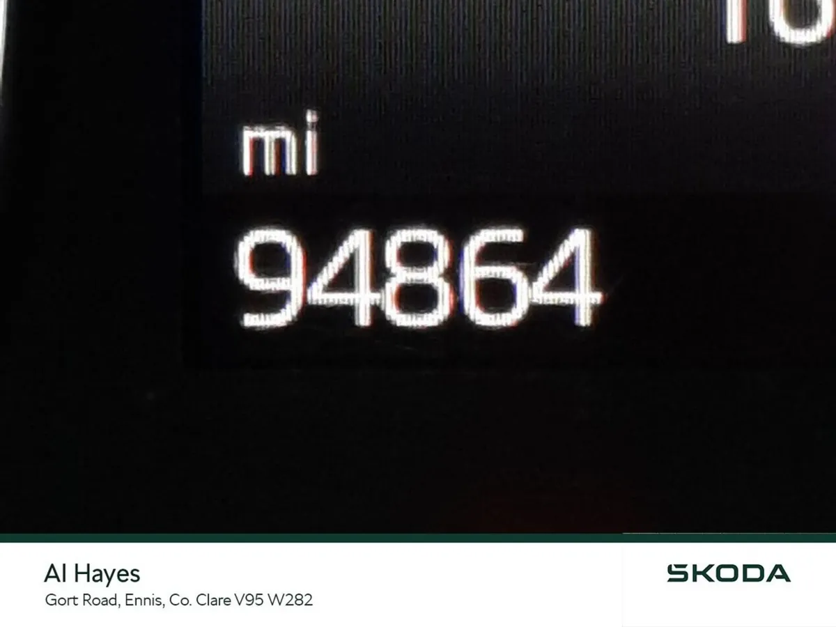 Skoda Superb SPORTLINE --MANUAL -- 2.0 TDI 150BHP - Image 5