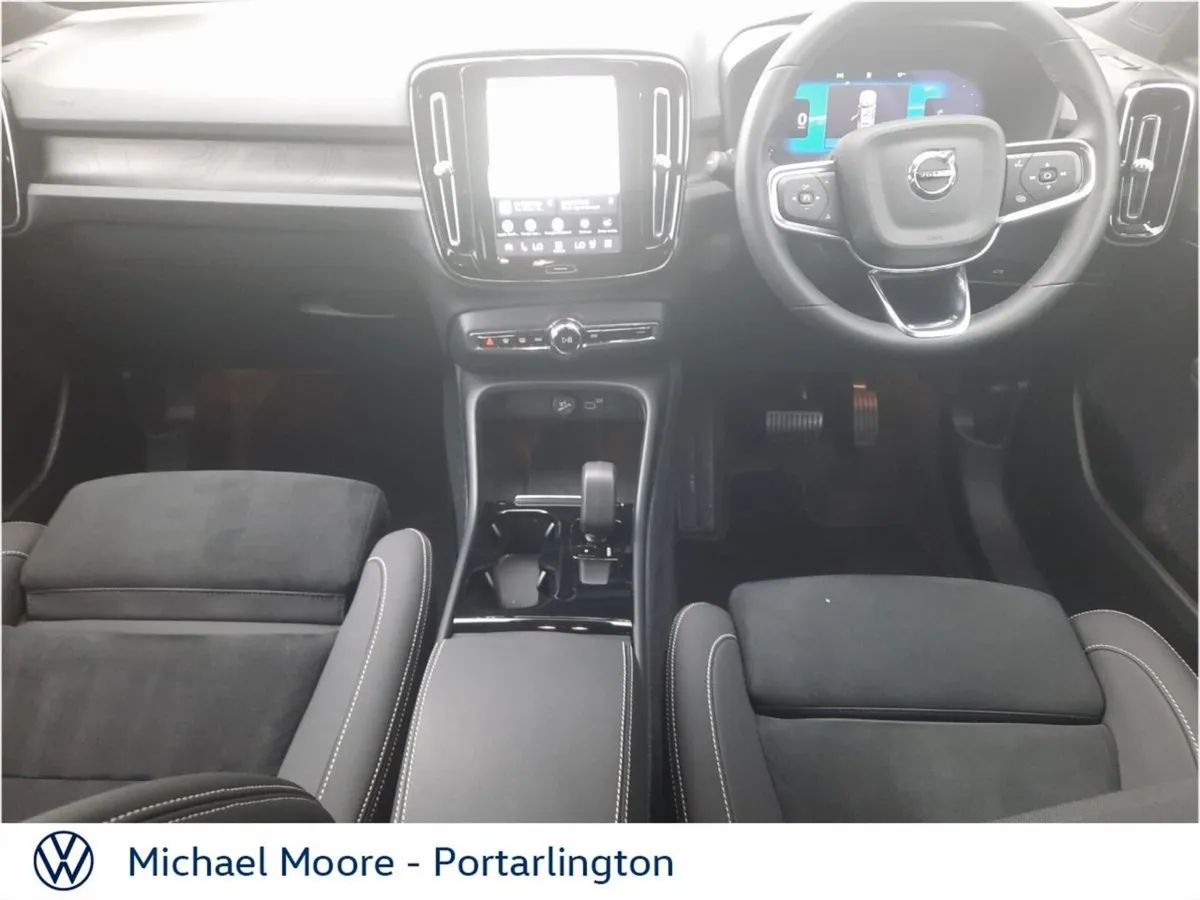 Volvo XC40 BEV Recharge 238hp RWD Plus - Image 2