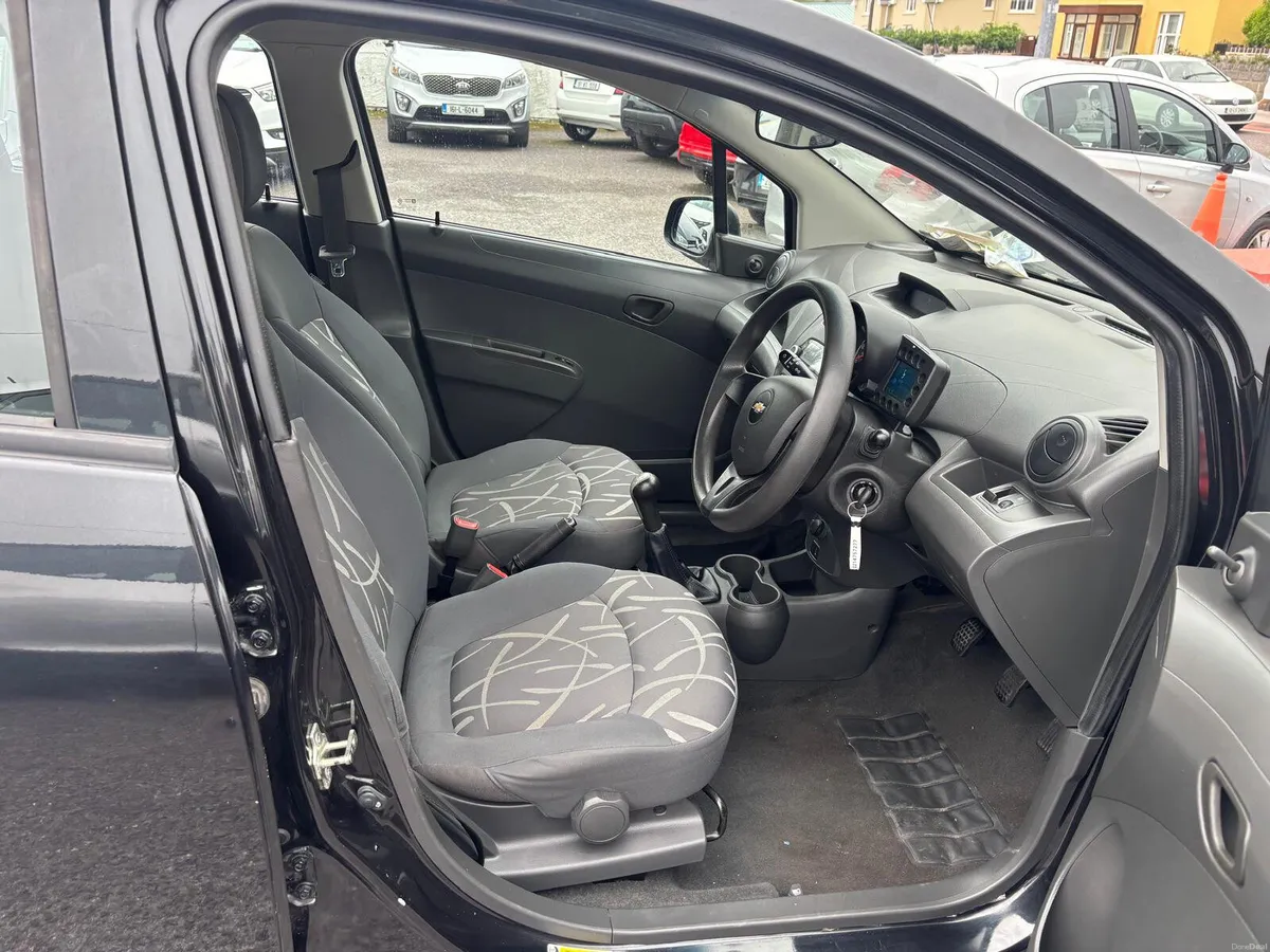 Chevrolet Spark 2014  1.0  PETROL  LOW  MILEAGE - Image 6