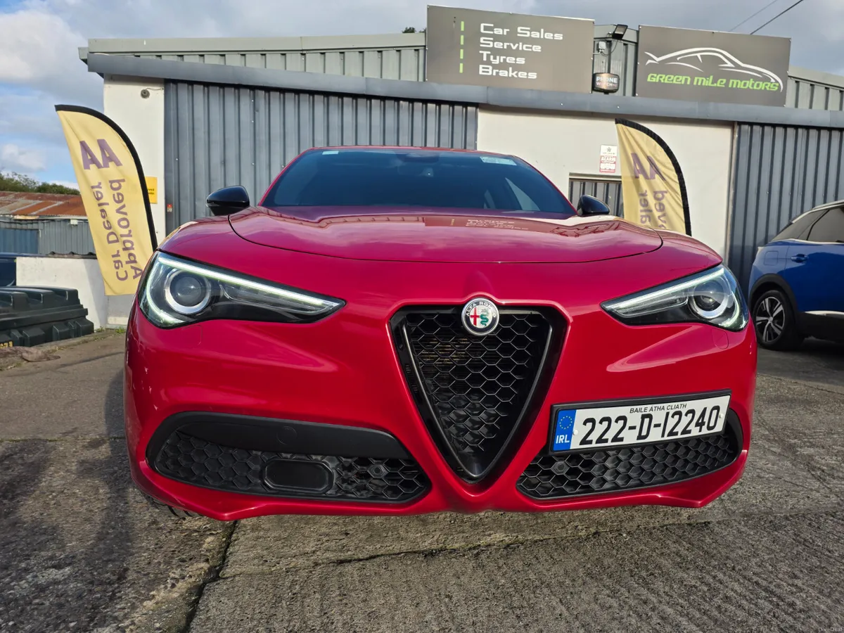 2022 ALFA ROMEO STELVIO VELOCE * AWD * 210HP - Image 2