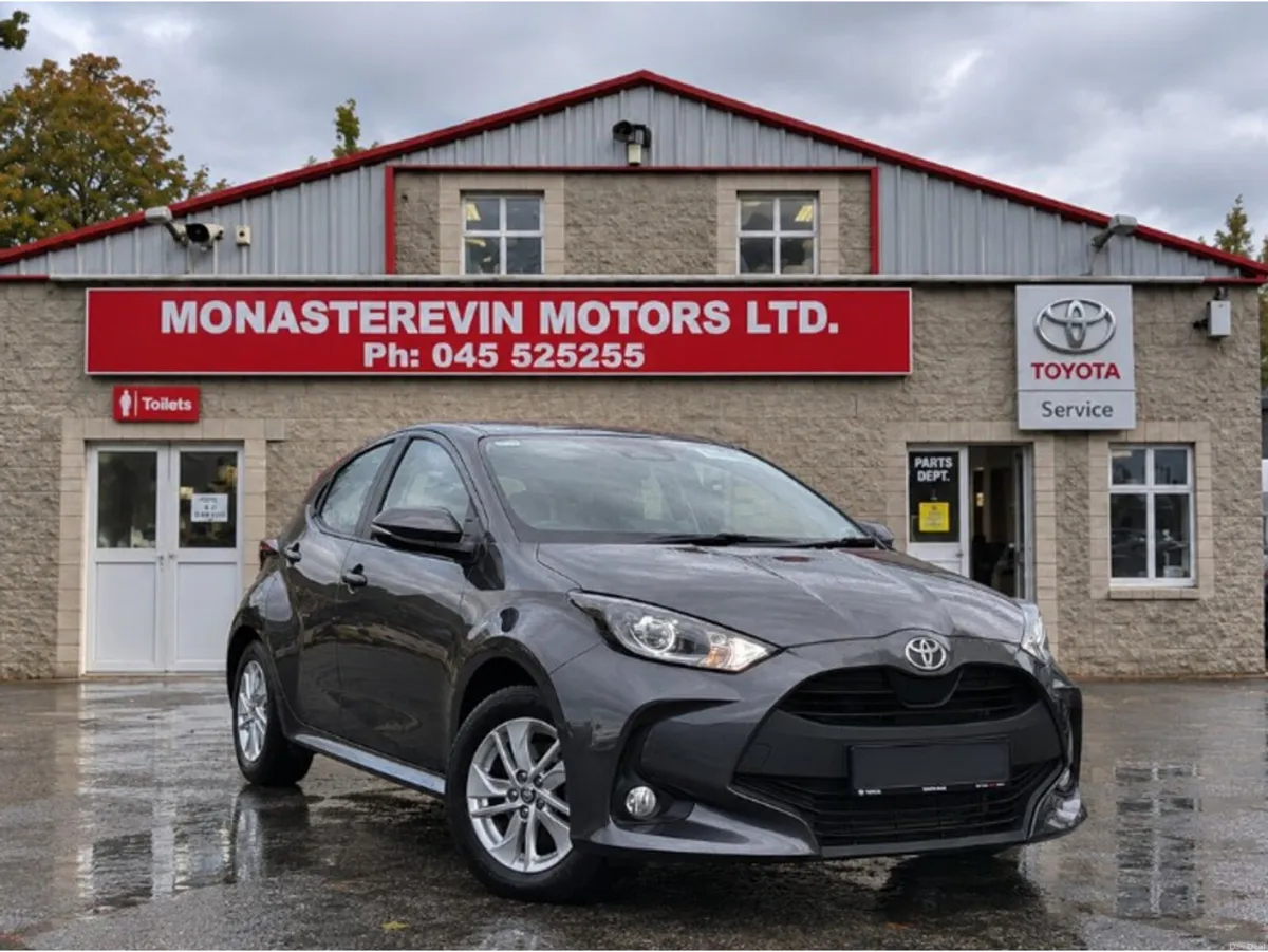 Toyota Yaris *ORIGINAL IRISH CAR*   HEV LUNA 4DR A - Image 1