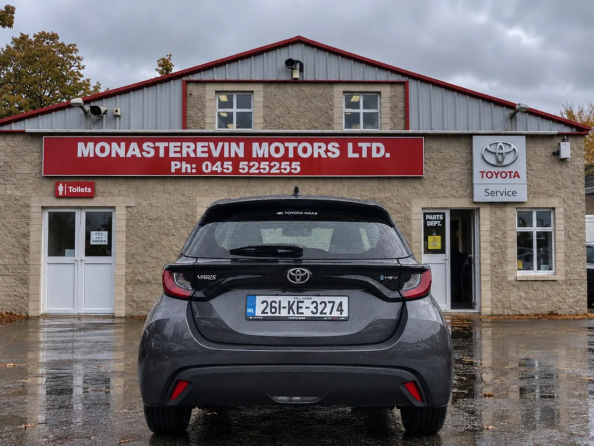 Toyota Yaris *ORIGINAL IRISH CAR*   HEV LUNA 4DR A - Image 4