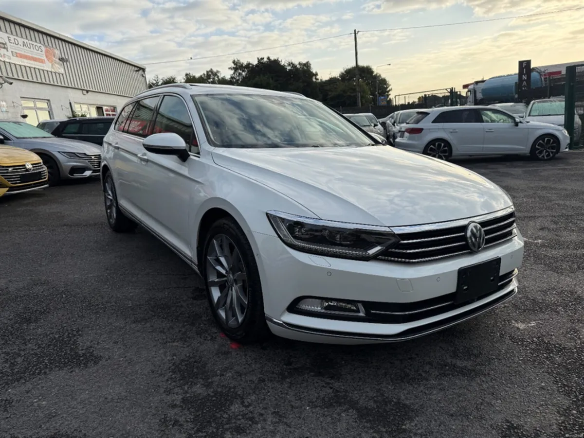 Volkswagen Passat 181 // PAN ROOF // TOP SPEC - Image 3