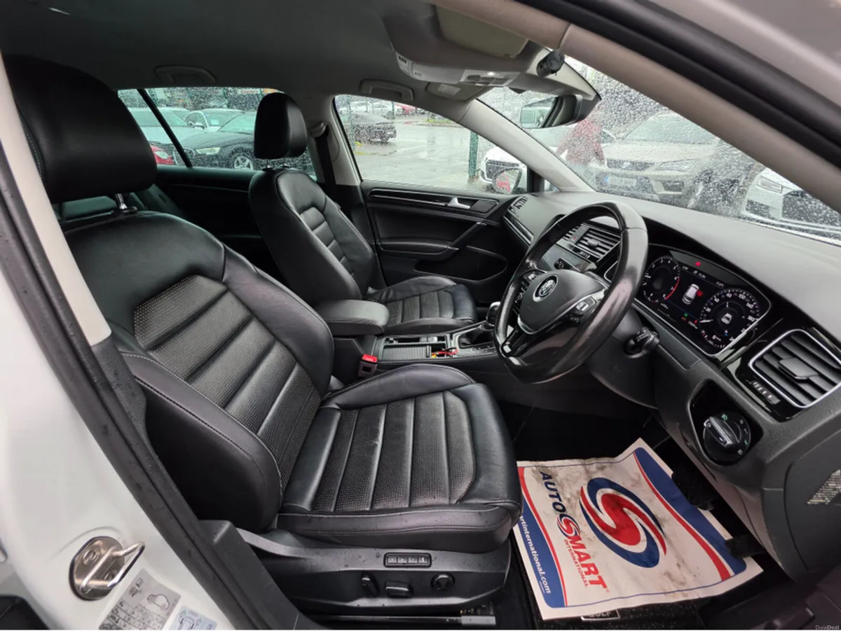 Volkswagen Golf LEATHER ( 172 REG ) LEATHER FULL L - Image 2