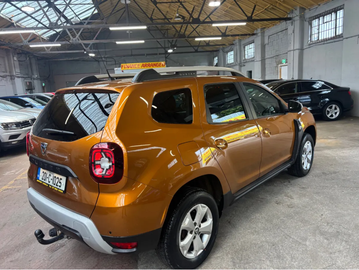 Dacia Duster COMFORT BLUE DCI 115 MY 4DR - Image 4