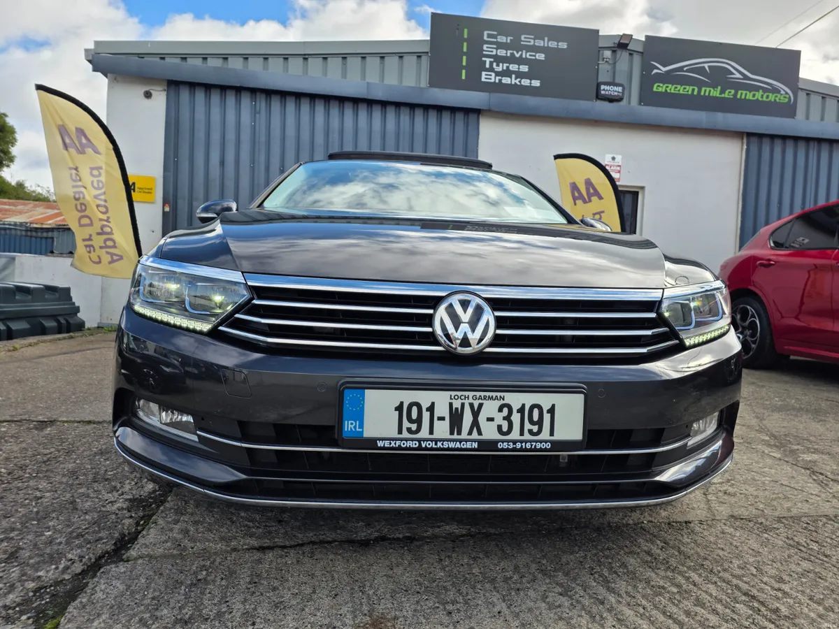 2019 VW PASSAT * HIGHLINE * PANORAMIC SUNROOF - Image 2