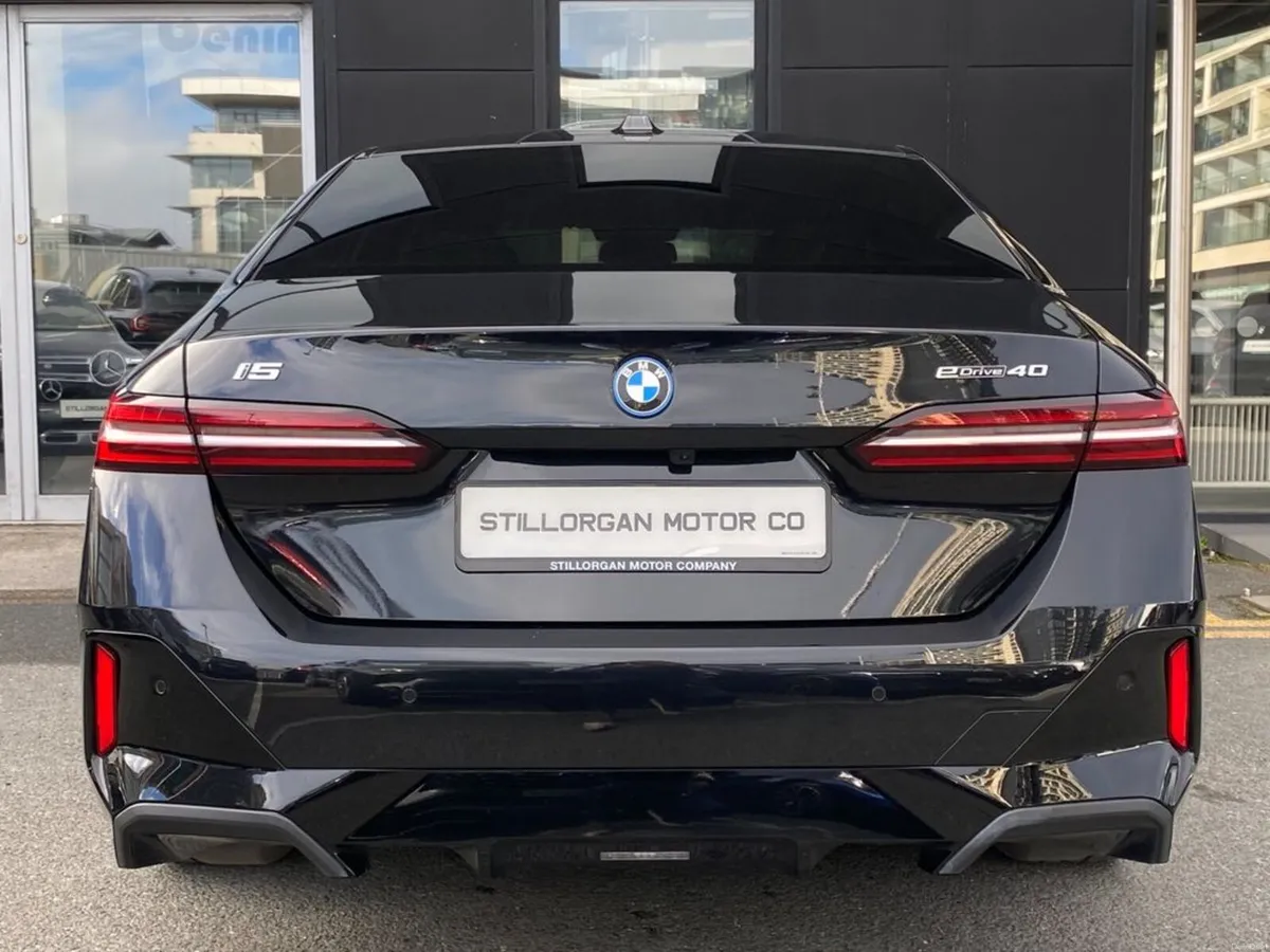 BMW i5 40e M-Sport Auto EV - Image 6