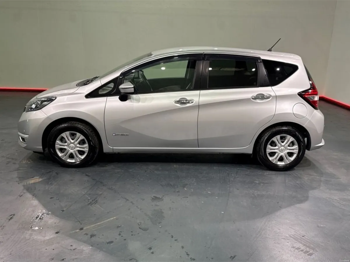 Nissan Note E-POWER HYBRID - PUSH START/STOP BUTTO - Image 6