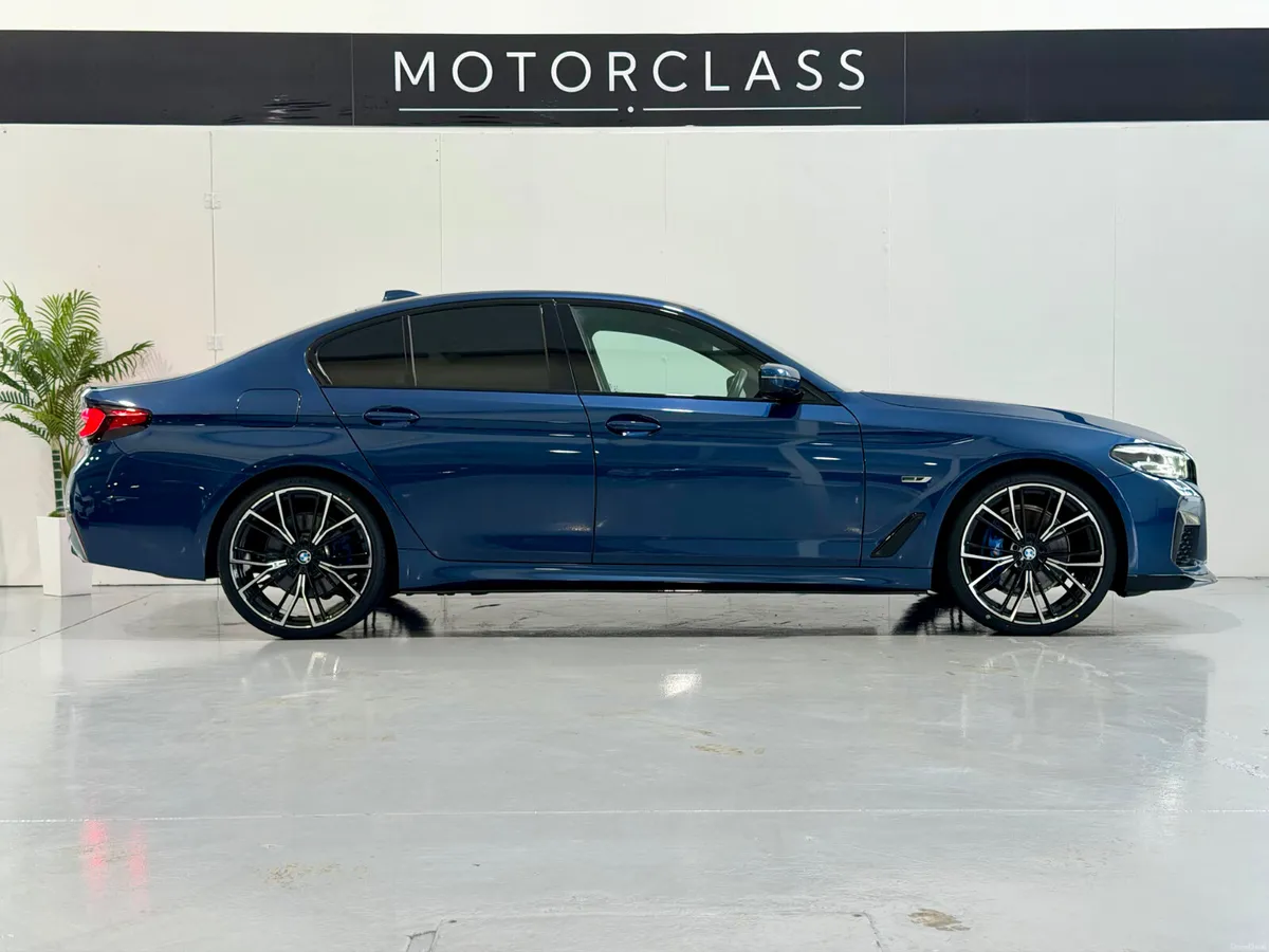 2022 BMW 5-Series 530E M Sport LCI Plug In Hybrid - Image 5