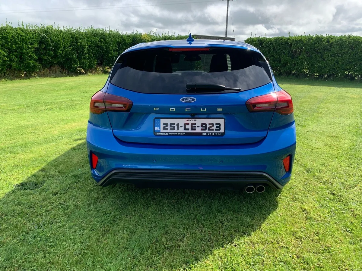2025 Ford Focus 1.0T EcoBoost MHEV ST-Line - Image 4