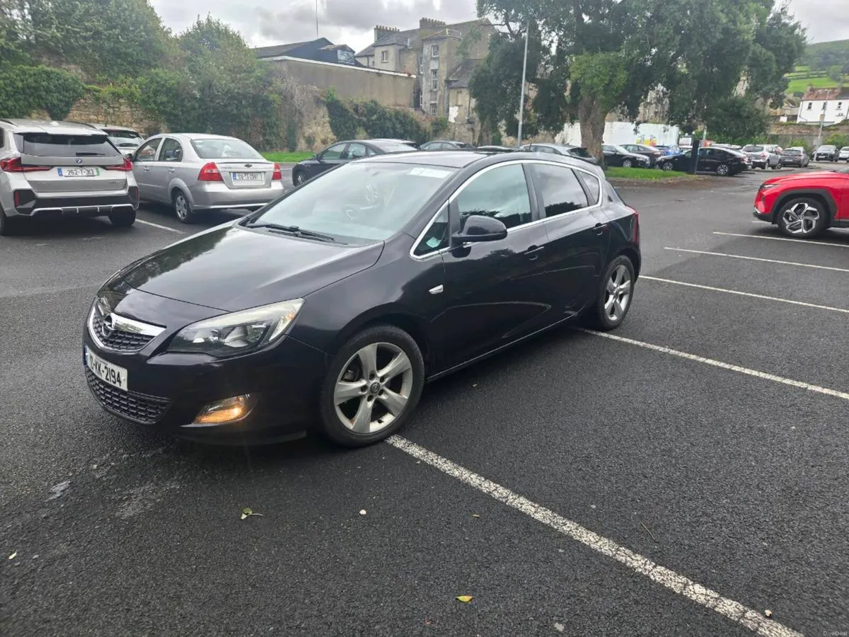 10 opel astra valid nct low miles - Image 5