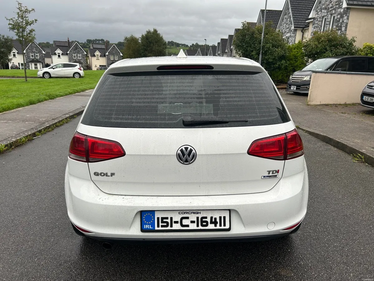 2015 Volkswagen Golf 1.6 TDI 110 bhp blue motion - Image 4