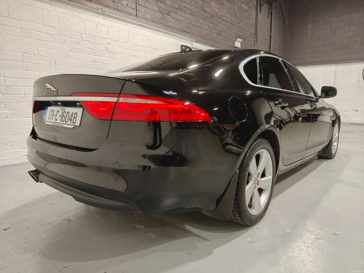 2017 JAGUAR XF 180 BHP PORTFOLIO AUTOMATIC - Image 6