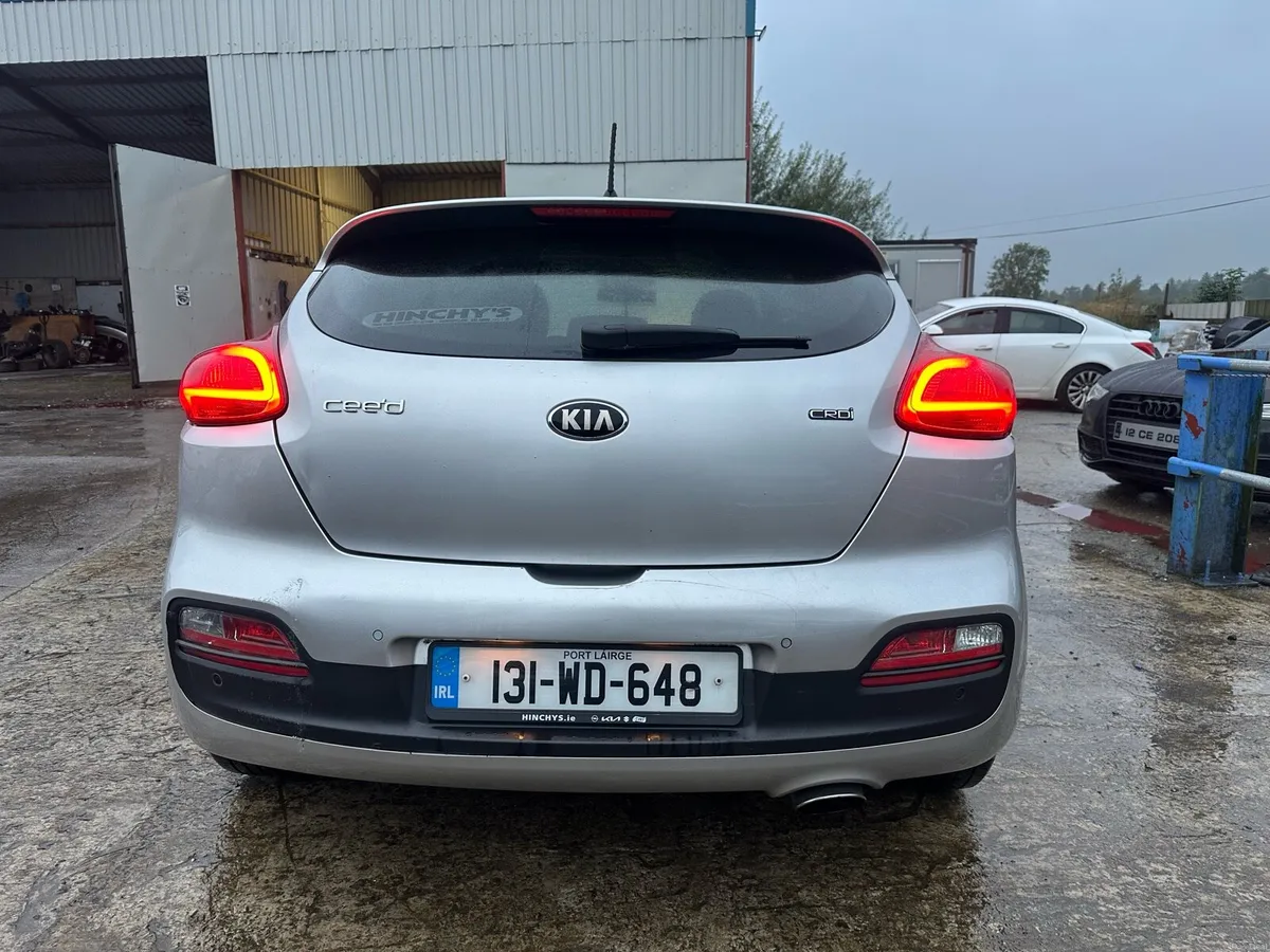 2013 Kia ceed 1.4 diesel 6 speed manual for sale.. - Image 4