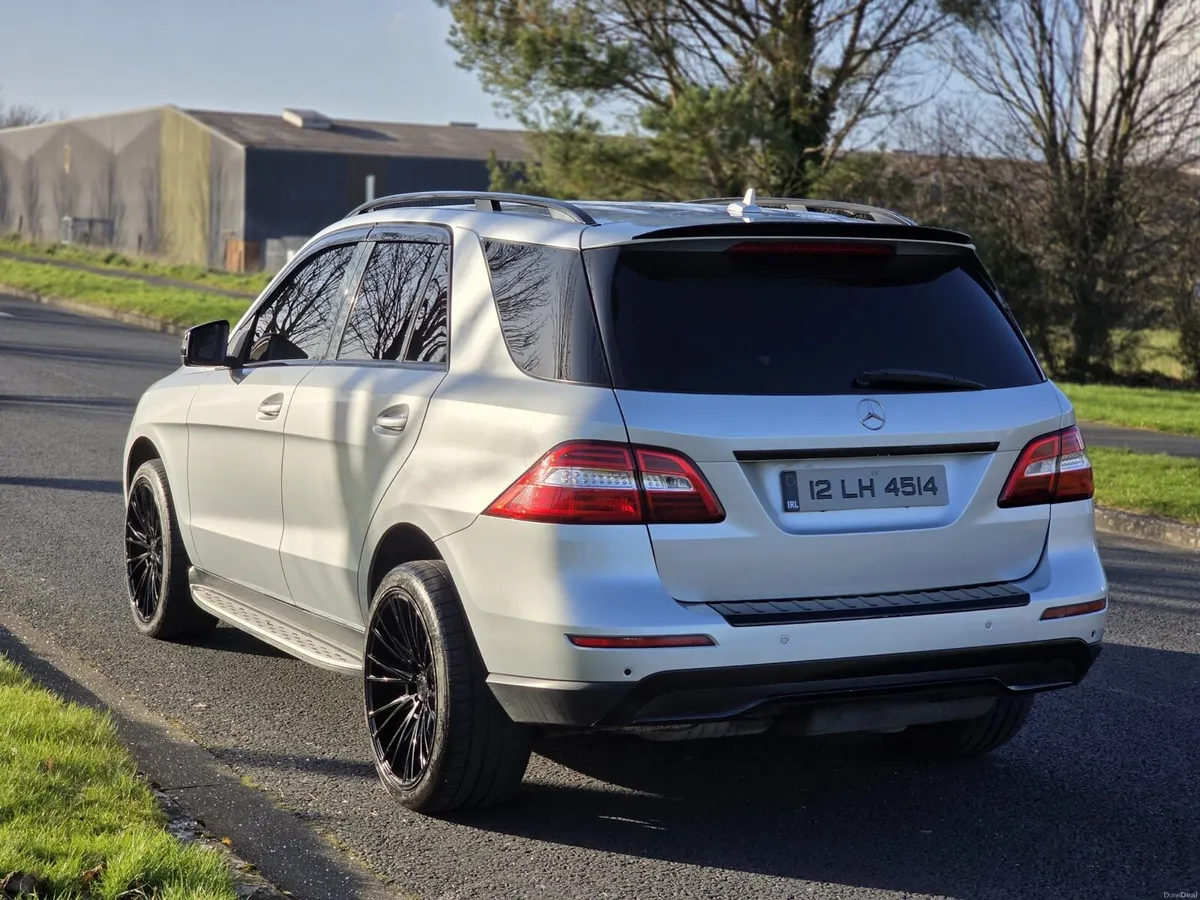 Mercedes ML250 Fully Loaded 4x4 - Image 2