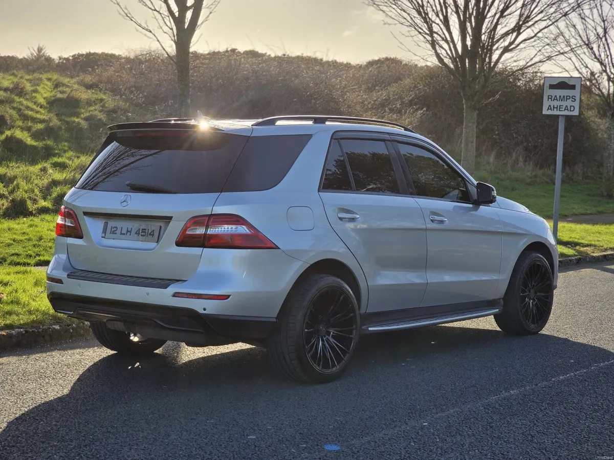 Mercedes ML250 Fully Loaded 4x4 - Image 4