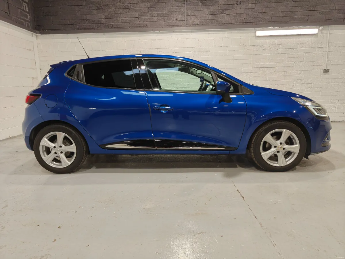 2017 RENAULT CLIO 1.2L AUTOMATIC - Image 5