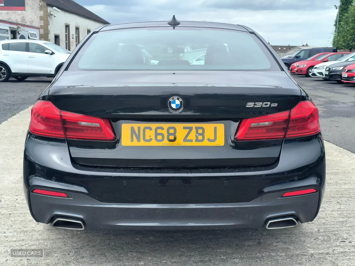 2019 BMW 530e M Sport 2.0L Hybrid/Electric | Auto - Image 6