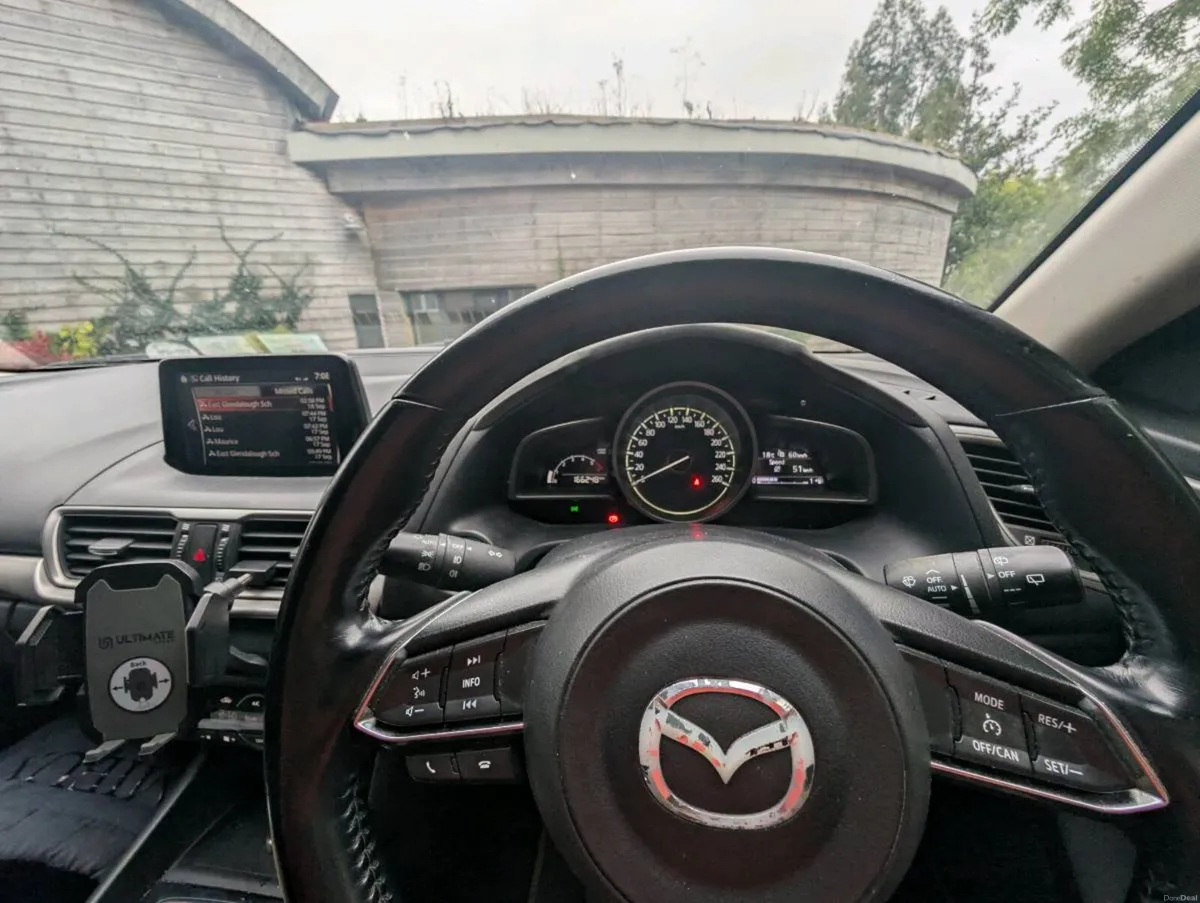 Mazda 3 1.5d - Image 4
